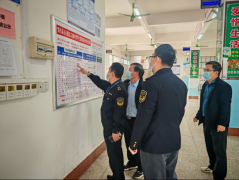 陆川深切开展校园食物平安专项查抄